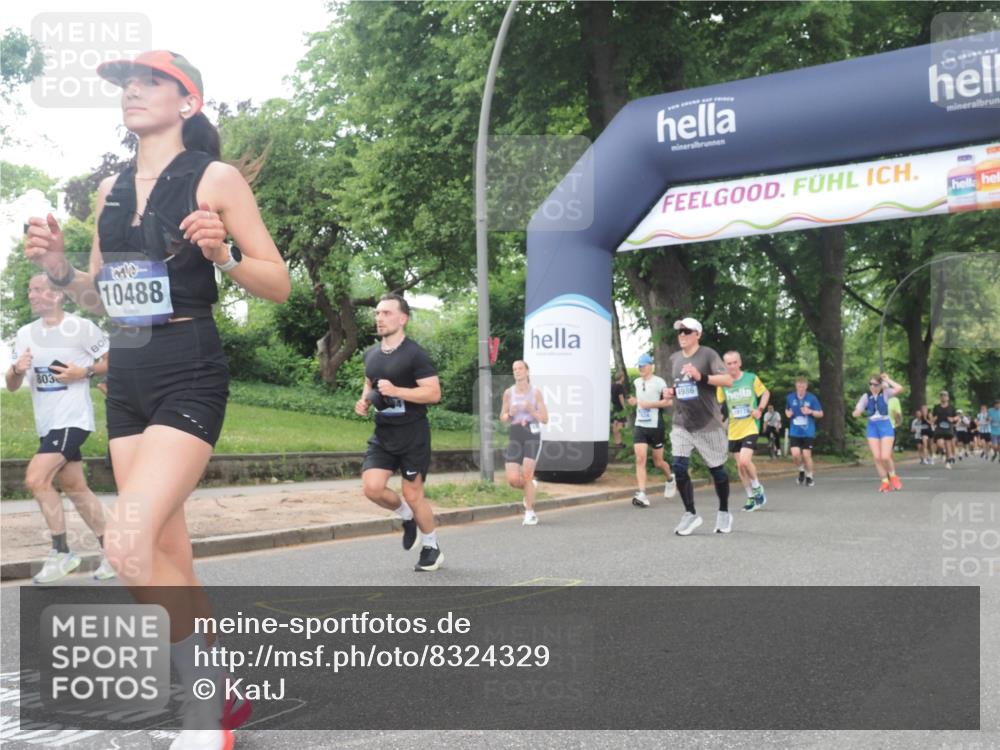 29.06.2025 - hella hamburg halbmarathon KatJ http://msf.ph/oto/8324329 29.06.2025 10:46:20 Zwischen KM18-KM19 2780, 4986, 6220, 8030 meine-sportfotos.de