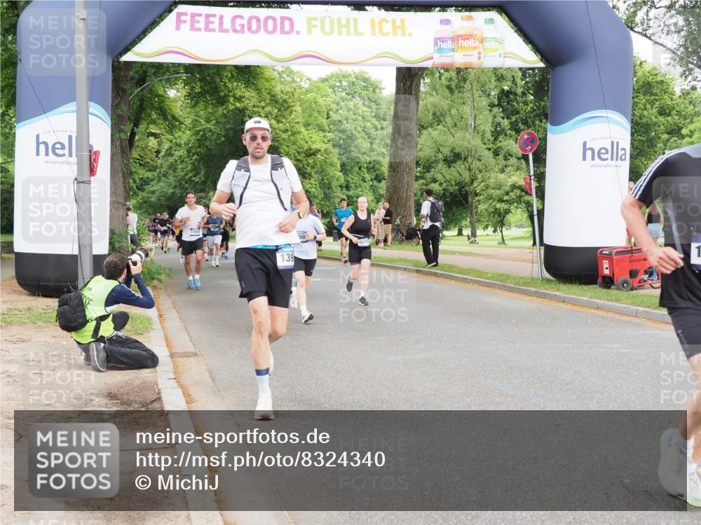 29.06.2025 - hella hamburg halbmarathon MichiJ http://msf.ph/oto/8324340 29.06.2025 10:37:34 Zwischen KM18-KM19 1216, 1399, 2878, 3543, 8899, 9551, 11579, 11975, 13812, 13875, 14794, 16731, 16877, 17001, 17319, 17384, 17908, 18370 meine-sportfotos.de