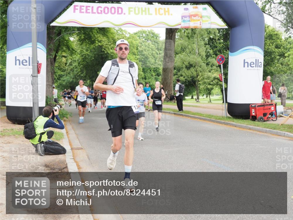 29.06.2025 - hella hamburg halbmarathon MichiJ http://msf.ph/oto/8324451 29.06.2025 10:37:34 Zwischen KM18-KM19 1216, 1399, 2878, 3543, 8899, 9551, 11579, 11975, 13812, 13875, 14794, 16731, 16877, 17001, 17319, 17384, 17908, 18370 meine-sportfotos.de
