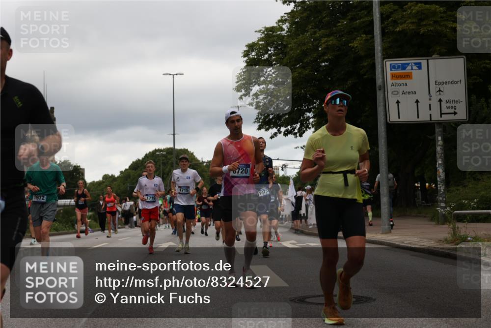 29.06.2025 - hella hamburg halbmarathon Yannick Fuchs http://msf.ph/oto/8324527 29.06.2025 10:51:22 20KM 1200, 1239, 1387, 1563, 1715, 1719, 1972, 2236, 2652, 3575, 4261, 5015, 5134, 5391, 5457, 5458, 5728, 6720, 6892, 7159, 7269, 7833, 8744, 9450, 10383, 10408, 12144, 12509, 12773, 12774, 13245, 13376, 13523, 13664, 14361, 14737, 14881, 14951, 15090, 15110, 15125, 15189, 15220, 15349, 15664, 16093, 16418, 17201, 17758, 17769, 17848, 18388, 18508 meine-sportfotos.de