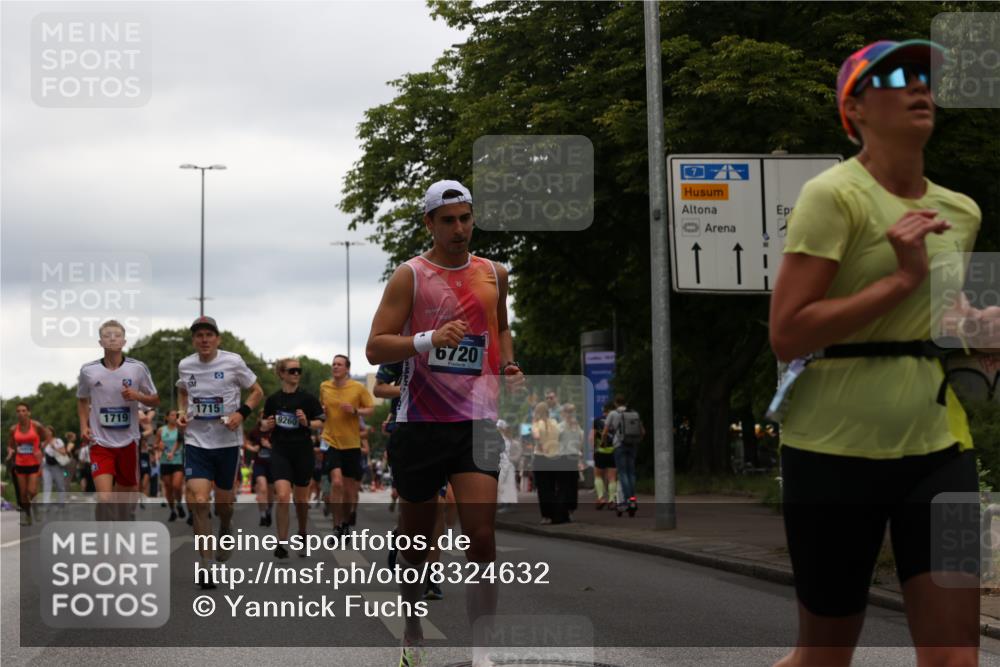 29.06.2025 - hella hamburg halbmarathon Yannick Fuchs http://msf.ph/oto/8324632 29.06.2025 10:51:23 20KM 1200, 1239, 1387, 1563, 1715, 1719, 1972, 2236, 2652, 3141, 3575, 4261, 5015, 5134, 5391, 5457, 5458, 5728, 6720, 6892, 7159, 7269, 7833, 8744, 9450, 10383, 10408, 12144, 12509, 12773, 12774, 13245, 13376, 13523, 13664, 14361, 14737, 14881, 14951, 15090, 15110, 15125, 15189, 15220, 15349, 15664, 16093, 16418, 17201, 17758, 17769, 17848, 18388, 18508 meine-sportfotos.de