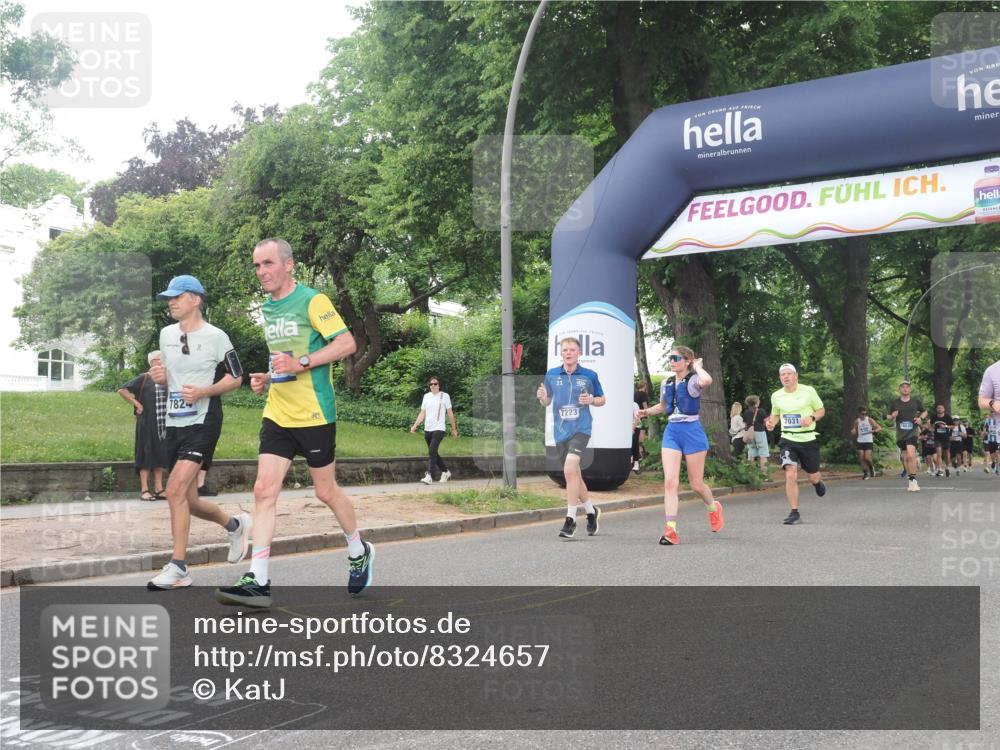 29.06.2025 - hella hamburg halbmarathon KatJ http://msf.ph/oto/8324657 29.06.2025 10:46:22 Zwischen KM18-KM19 4986, 7031, 7223, 7824, 8030, 8509 meine-sportfotos.de