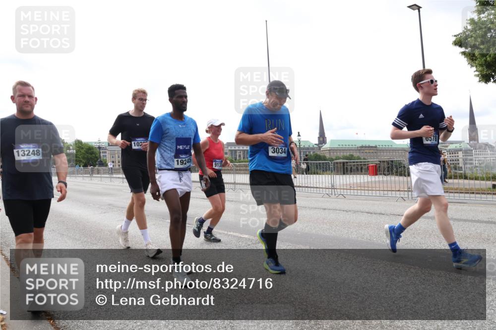 29.06.2025 - hella hamburg halbmarathon Lena Gebhardt http://msf.ph/oto/8324716 29.06.2025 10:23:11 Lombardsbrücke 13248, 102, 19245, 9133, 3034, 0578, 1029, 1362, 1853, 2766, 2925, 3003, 3029, 3034, 4190, 4266, 4728, 4793, 5223, 5629, 6502, 6578, 6784, 6785, 6849, 7266, 7820, 7891, 8687, 8688, 8716, 8918, 8920, 9133, 9301, 9877, 9913, 10205, 10739, 10826, 11798, 11879, 12025, 12073, 12190, 12265, 12874, 13560, 13921, 14041, 14265, 14338, 14510, 14512, 14525, 14801, 14821, 16416, 16558, 17013, 17099, 17207, 17299, 17719 meine-sportfotos.de
