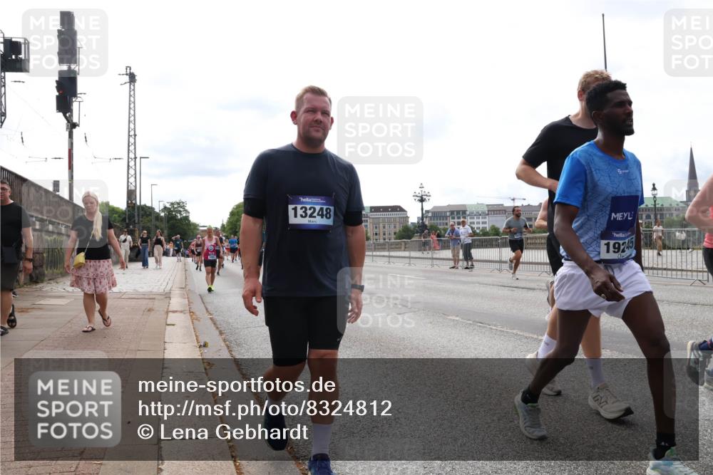 29.06.2025 - hella hamburg halbmarathon Lena Gebhardt http://msf.ph/oto/8324812 29.06.2025 10:23:12 Lombardsbrücke 13248, 19245, 1029, 1362, 1853, 2766, 2925, 3003, 3029, 3034, 4190, 4266, 4728, 4793, 5629, 6502, 6578, 6784, 6785, 6849, 7266, 7820, 7891, 8687, 8688, 8716, 8918, 8920, 9133, 9301, 9877, 9913, 10205, 10739, 10826, 11798, 11879, 12025, 12073, 12190, 12265, 12874, 13560, 13921, 14041, 14265, 14338, 14510, 14512, 14525, 14801, 14821, 16416, 16558, 17013, 17099, 17207, 17299, 17719 meine-sportfotos.de