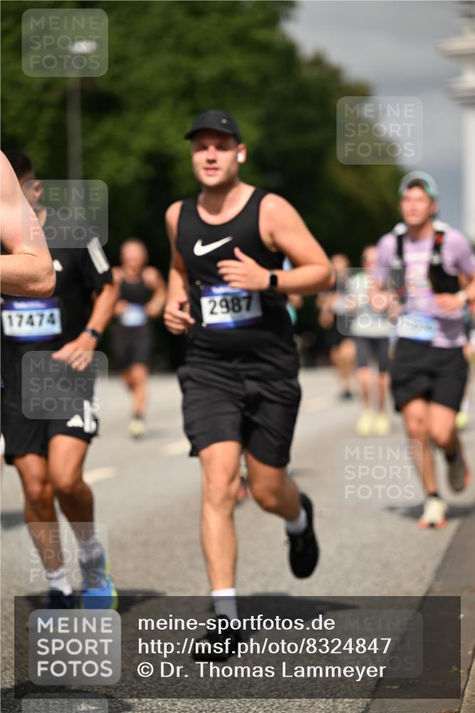 29.06.2025 - hella hamburg halbmarathon Dr. Thomas Lammeyer http://msf.ph/oto/8324847 29.06.2025 10:17:31 Kennedybrücke 1007, 1194, 1859, 1939, 2055, 2359, 2721, 2904, 2961, 2987, 3218, 3729, 4001, 4795, 4950, 5232, 5631, 6026, 6207, 7346, 7460, 7913, 8913, 9128, 9612, 9631 meine-sportfotos.de