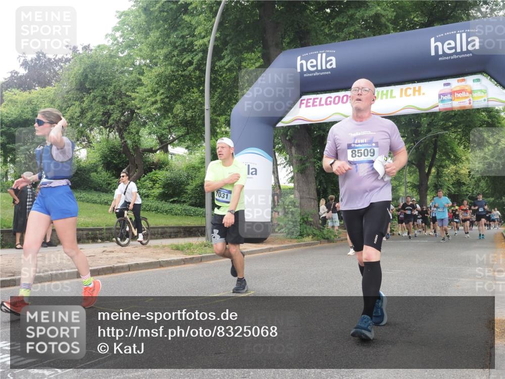 29.06.2025 - hella hamburg halbmarathon KatJ http://msf.ph/oto/8325068 29.06.2025 10:46:24 Zwischen KM18-KM19 4986, 7031, 7223, 7824, 8030, 8509 meine-sportfotos.de