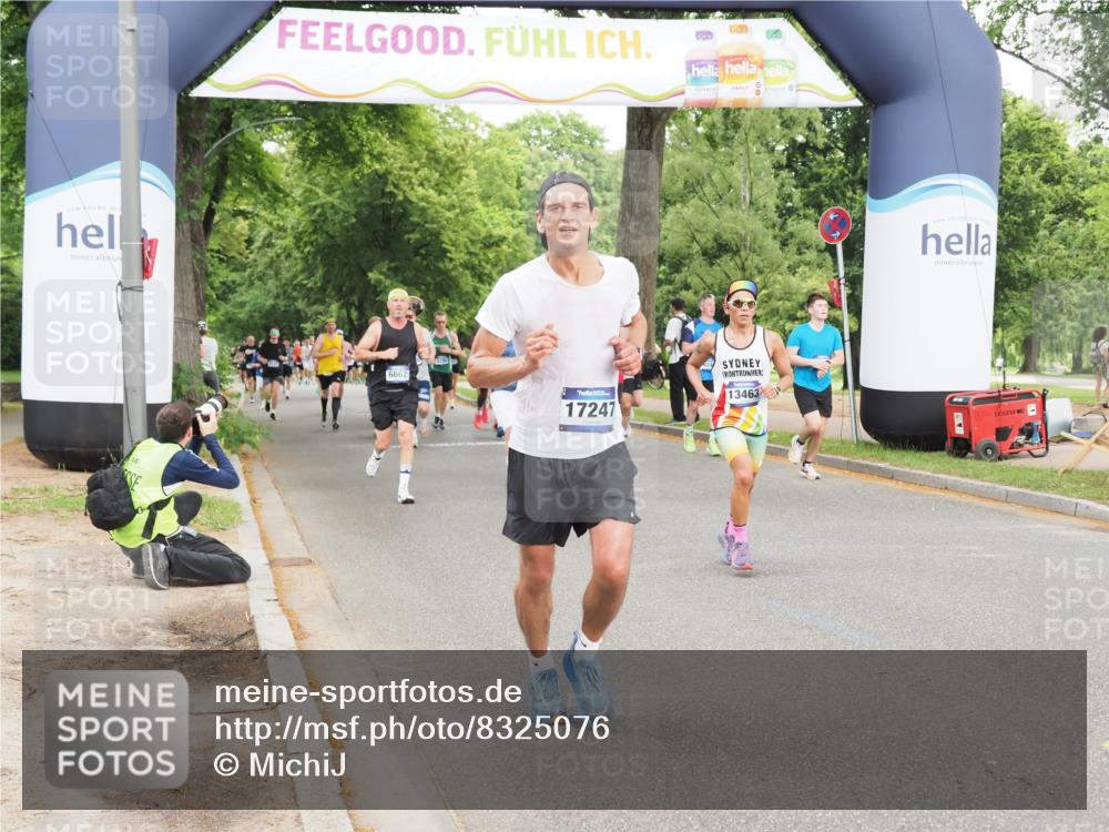 29.06.2025 - hella hamburg halbmarathon MichiJ http://msf.ph/oto/8325076 29.06.2025 10:37:38 Zwischen KM18-KM19 1399, 1507, 3543, 6662, 8153, 8899, 11579, 13463, 14794, 16806, 16877, 17001, 17247, 18228 meine-sportfotos.de