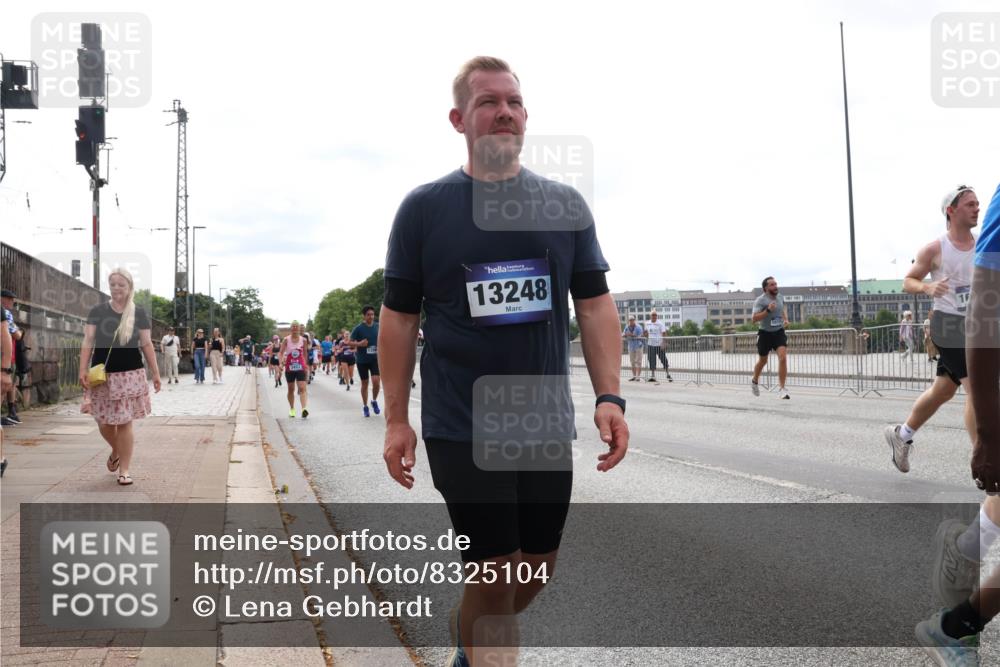 29.06.2025 - hella hamburg halbmarathon Lena Gebhardt http://msf.ph/oto/8325104 29.06.2025 10:23:12 Lombardsbrücke 13248, 16, 1029, 1362, 1853, 2766, 2925, 3003, 3029, 3034, 4190, 4266, 4728, 4793, 5629, 6502, 6578, 6784, 6785, 6849, 7266, 7820, 7891, 8687, 8688, 8716, 8918, 8920, 9133, 9301, 9877, 9913, 10205, 10739, 10826, 11798, 11879, 12025, 12073, 12190, 12265, 12874, 13560, 13921, 14041, 14265, 14338, 14510, 14512, 14525, 14801, 14821, 16416, 16558, 17013, 17099, 17207, 17299, 17719 meine-sportfotos.de
