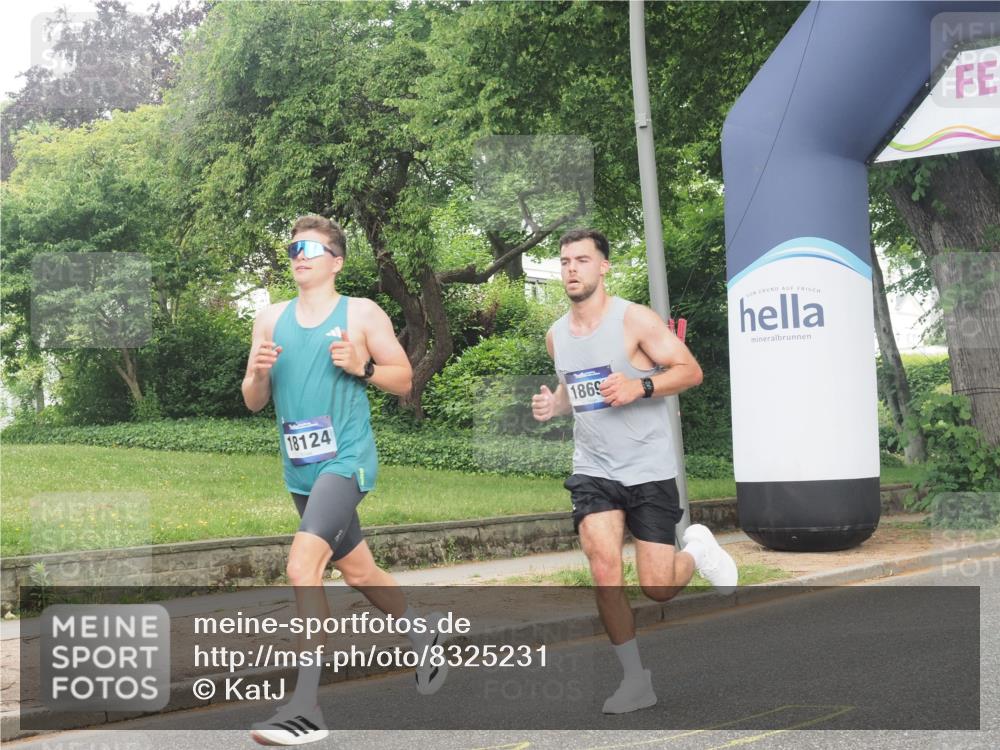 29.06.2025 - hella hamburg halbmarathon KatJ http://msf.ph/oto/8325231 29.06.2025 10:16:58 Zwischen KM18-KM19  meine-sportfotos.de