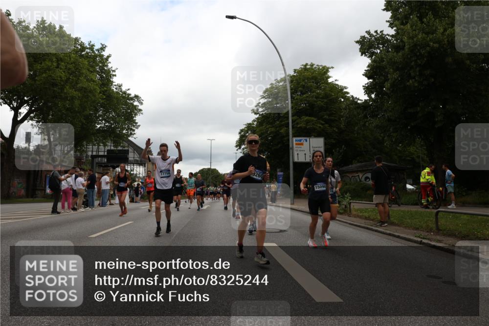 29.06.2025 - hella hamburg halbmarathon Yannick Fuchs http://msf.ph/oto/8325244 29.06.2025 10:51:27 20KM 1200, 1239, 1563, 1715, 1719, 1972, 2236, 2606, 2652, 2806, 3141, 3575, 4261, 4579, 5015, 5134, 5391, 5457, 5458, 6281, 6302, 6720, 6892, 7159, 7269, 7833, 8744, 9450, 10383, 10408, 12144, 12509, 12773, 12774, 13376, 13523, 13664, 14361, 14737, 14881, 14951, 15090, 15110, 15125, 15189, 15220, 15229, 15349, 15664, 16093, 16418, 17201, 17455, 17758, 17769, 18508 meine-sportfotos.de