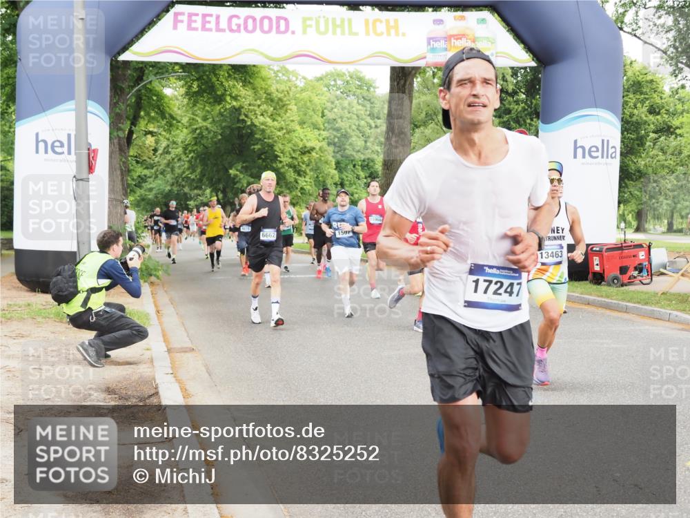 29.06.2025 - hella hamburg halbmarathon MichiJ http://msf.ph/oto/8325252 29.06.2025 10:37:39 Zwischen KM18-KM19 1399, 1507, 6662, 8153, 8813, 8899, 11356, 13463, 15966, 16242, 16806, 16877, 17001, 17247, 18228 meine-sportfotos.de
