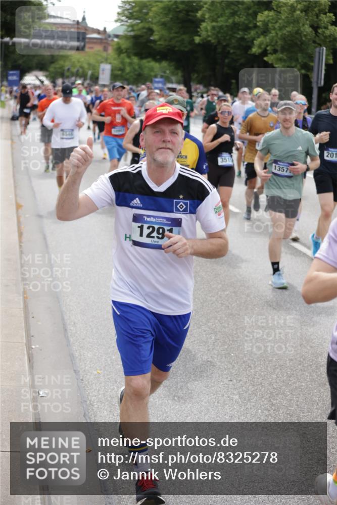 29.06.2025 - hella hamburg halbmarathon Jannik Wohlers http://msf.ph/oto/8325278 29.06.2025 10:39:45 Lombardsbrücke 1018, 1037, 1058, 1076, 1291, 1691, 2019, 2109, 2254, 2515, 2572, 2866, 2888, 3237, 3515, 3607, 3808, 4173, 4271, 4471, 4756, 5113, 5229, 5263, 5351, 5352, 5877, 5901, 6097, 6548, 6673, 6750, 6866, 6876, 6890, 6920, 7108, 7174, 7455, 7456, 7675, 7850, 8815, 9187, 9195, 9292, 9495, 10474, 10806, 10818, 10953, 11188, 11242, 11244, 11653, 11717, 12414, 12444, 12501, 12760, 12906, 13005, 13069, 13290, 13410, 13577, 13651, 14578, 15111, 16681 meine-sportfotos.de