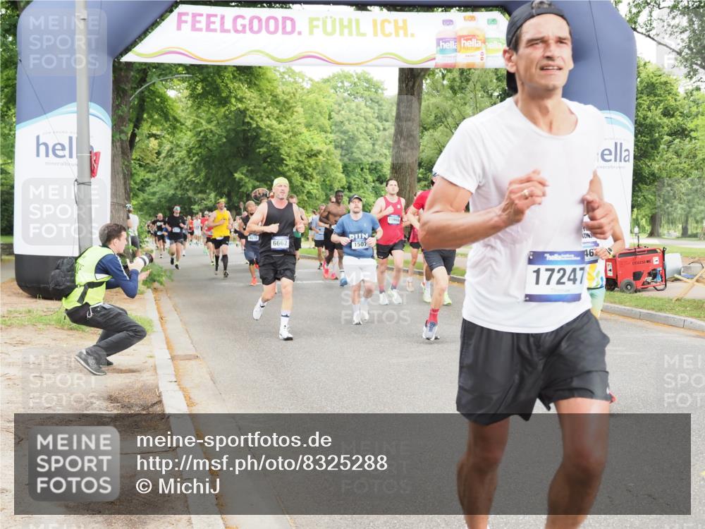 29.06.2025 - hella hamburg halbmarathon MichiJ http://msf.ph/oto/8325288 29.06.2025 10:37:39 Zwischen KM18-KM19 1399, 1507, 6662, 8153, 8813, 8899, 11356, 13463, 15966, 16242, 16806, 16877, 17001, 17247, 18228 meine-sportfotos.de