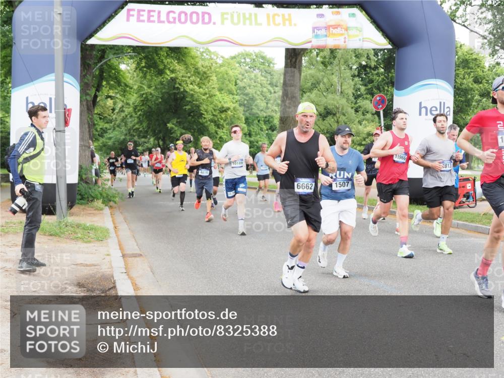 29.06.2025 - hella hamburg halbmarathon MichiJ http://msf.ph/oto/8325388 29.06.2025 10:37:40 Zwischen KM18-KM19 1094, 1507, 6662, 8153, 8813, 8899, 11356, 13463, 15966, 16242, 16806, 16877, 17001, 17247, 18228, 18499 meine-sportfotos.de