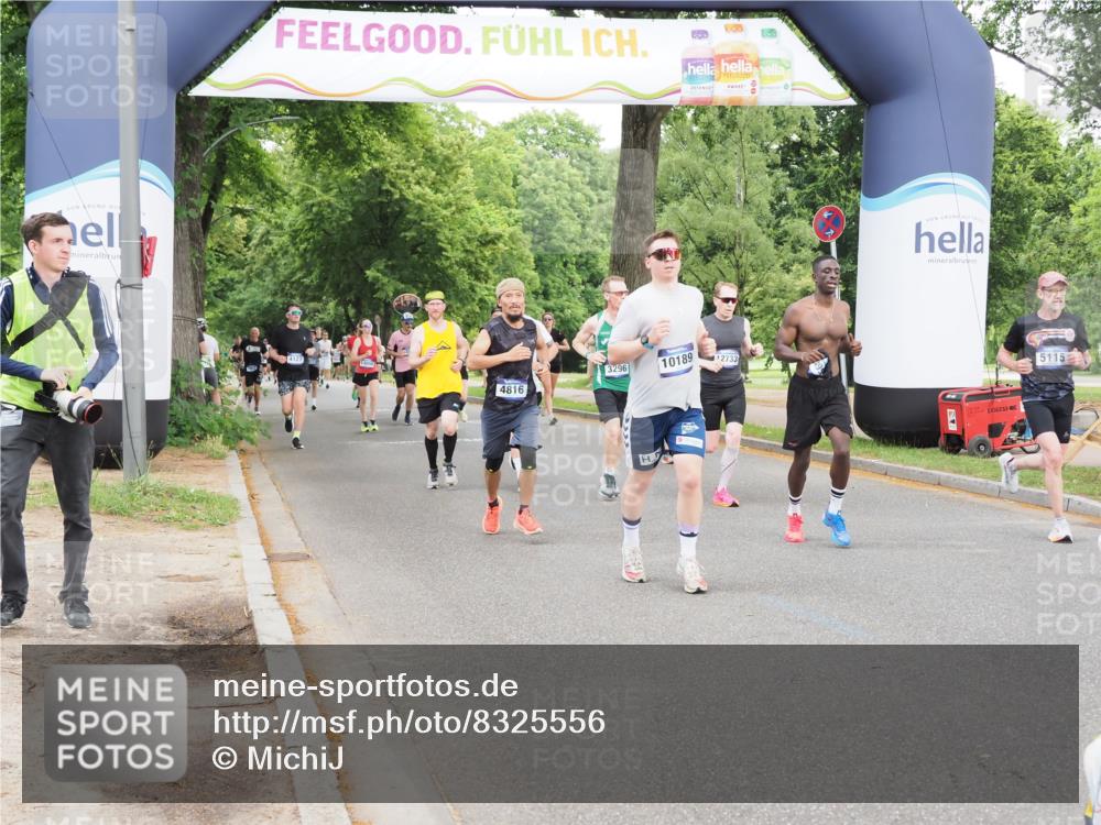 29.06.2025 - hella hamburg halbmarathon MichiJ http://msf.ph/oto/8325556 29.06.2025 10:37:41 Zwischen KM18-KM19 1094, 1507, 5115, 6662, 8153, 8813, 8899, 11356, 12733, 13463, 15966, 16242, 16806, 16877, 17001, 17247, 18228, 18499 meine-sportfotos.de
