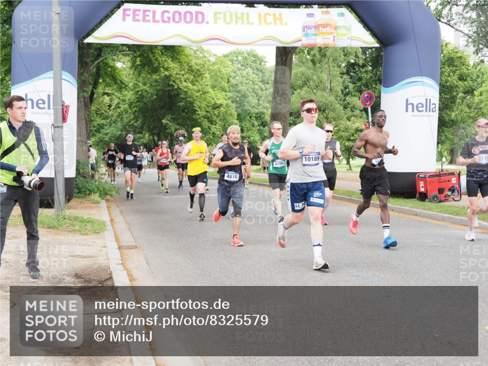 29.06.2025 - hella hamburg halbmarathon MichiJ http://msf.ph/oto/8325579 29.06.2025 10:37:42 Zwischen KM18-KM19 1094, 1507, 4816, 5115, 6662, 8153, 8813, 8899, 10189, 11356, 11455, 12733, 13463, 15966, 16242, 16806, 16843, 16887, 17247, 18228, 18499 meine-sportfotos.de