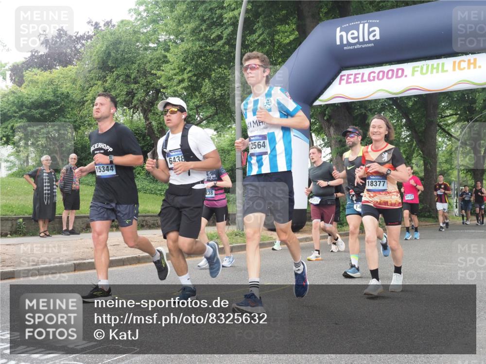 29.06.2025 - hella hamburg halbmarathon KatJ http://msf.ph/oto/8325632 29.06.2025 10:46:31 Zwischen KM18-KM19 4238, 6033, 6438, 6470, 8326 meine-sportfotos.de