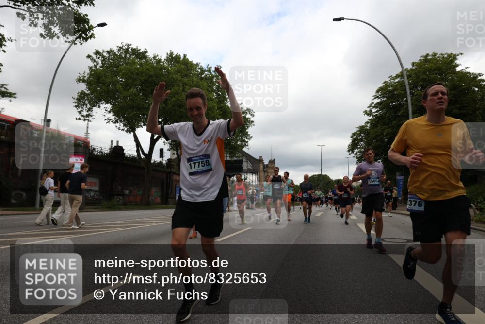 29.06.2025 - hella hamburg halbmarathon Yannick Fuchs http://msf.ph/oto/8325653 29.06.2025 10:51:28 20KM 1200, 1239, 1563, 1715, 1719, 1972, 2236, 2606, 2652, 2806, 3141, 3575, 4261, 4579, 5015, 5134, 5391, 5457, 5458, 6281, 6302, 6720, 6892, 7159, 7269, 7833, 8744, 9450, 10383, 10408, 12144, 12509, 12773, 12774, 13376, 13523, 13664, 14361, 14737, 14881, 14951, 15090, 15110, 15189, 15220, 15229, 15349, 15664, 16418, 17201, 17455, 17758, 17769, 18508 meine-sportfotos.de