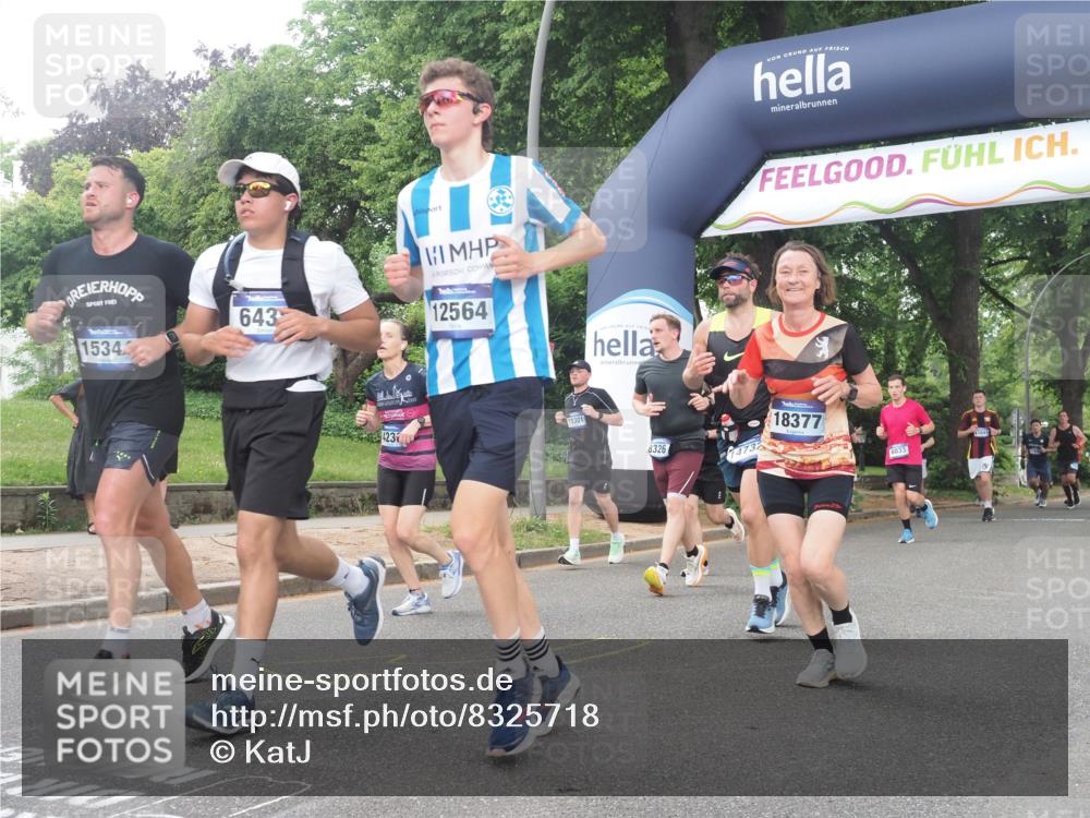 29.06.2025 - hella hamburg halbmarathon KatJ http://msf.ph/oto/8325718 29.06.2025 10:46:31 Zwischen KM18-KM19 4238, 6033, 6438, 6470, 8326 meine-sportfotos.de