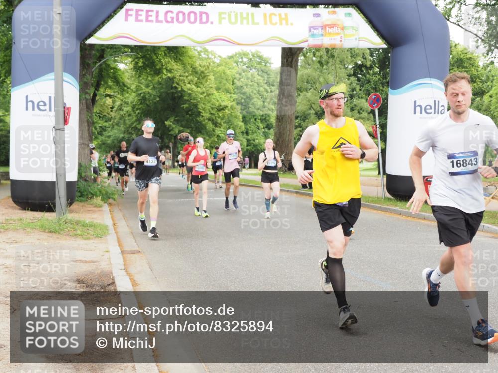 29.06.2025 - hella hamburg halbmarathon MichiJ http://msf.ph/oto/8325894 29.06.2025 10:37:44 Zwischen KM18-KM19 1094, 1321, 1507, 4816, 5115, 6662, 8813, 10189, 11356, 11455, 12733, 13008, 13463, 15966, 16242, 16806, 16843, 16887, 17247, 18228, 18499 meine-sportfotos.de