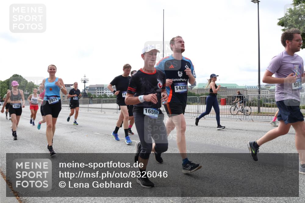 29.06.2025 - hella hamburg halbmarathon Lena Gebhardt http://msf.ph/oto/8326046 29.06.2025 10:23:24 Lombardsbrücke 2766, 1362, 2925, 8716, 14, 16558, 14338, 987, 1048, 1304, 1362, 1853, 2925, 3029, 3034, 4190, 4266, 4391, 4646, 4728, 4793, 5160, 5406, 6502, 6578, 6747, 6784, 6785, 6849, 7029, 7266, 7820, 7891, 8687, 8688, 8716, 8918, 8920, 9133, 9301, 9715, 9877, 9913, 10205, 10739, 11300, 11793, 11798, 11879, 12025, 12073, 12265, 12874, 13560, 14041, 14265, 14338, 14510, 14512, 14821, 15709, 16185, 16251, 16416, 16558, 17013, 17099, 17199, 17207, 17299, 17719 meine-sportfotos.de