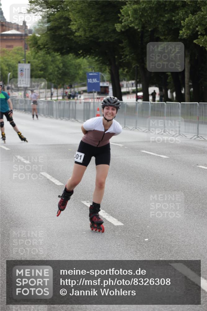 29.06.2025 - hella hamburg halbmarathon Jannik Wohlers http://msf.ph/oto/8326308 29.06.2025 09:00:49 Lombardsbrücke  meine-sportfotos.de