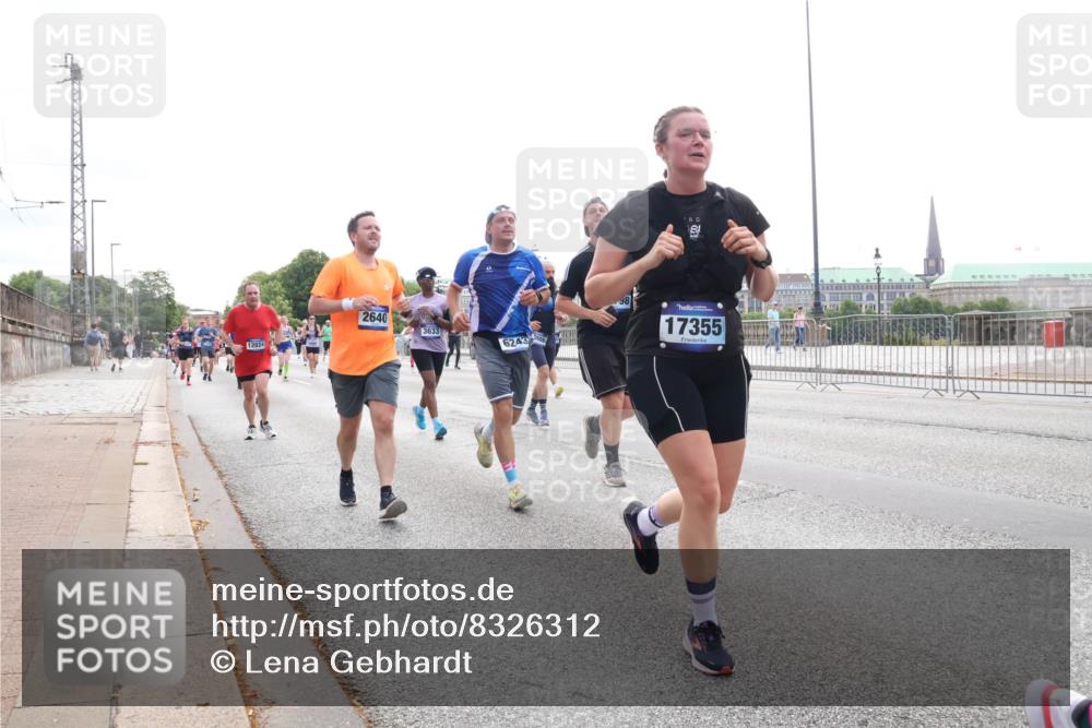 29.06.2025 - hella hamburg halbmarathon Lena Gebhardt http://msf.ph/oto/8326312 29.06.2025 10:37:43 Lombardsbrücke 12824, 12824, 2640, 3633, 6243, 17355, 1276, 1337, 1475, 1578, 1799, 1819, 1985, 2016, 2199, 2486, 2640, 2853, 3230, 3246, 3633, 3880, 4097, 5139, 5146, 5171, 5186, 5522, 5560, 5790, 5875, 5940, 6243, 6362, 6697, 6821, 6955, 7085, 7124, 7235, 7244, 7321, 7350, 7544, 7696, 7777, 7823, 8811, 8843, 8985, 9247, 9288, 9524, 9895, 10159, 10506, 10836, 11087, 11543, 12123, 12254, 12472, 12824, 16680, 17798 meine-sportfotos.de