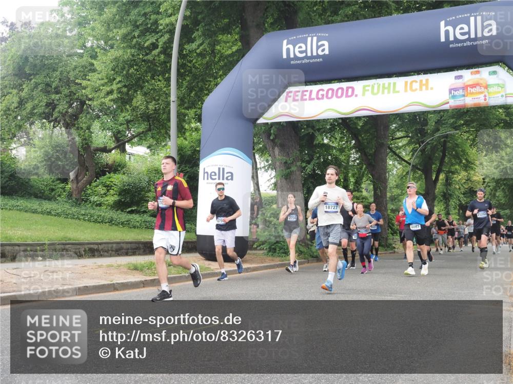 29.06.2025 - hella hamburg halbmarathon KatJ http://msf.ph/oto/8326317 29.06.2025 10:46:35 Zwischen KM18-KM19 2730, 4238, 6033, 6087, 6438, 6754, 8326 meine-sportfotos.de