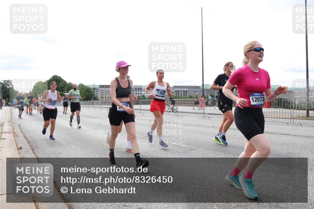 29.06.2025 - hella hamburg halbmarathon Lena Gebhardt http://msf.ph/oto/8326450 29.06.2025 10:23:26 Lombardsbrücke 6502, 013, 1362, 12073, 1048, 1304, 1362, 2125, 2925, 3029, 3034, 4190, 4266, 4391, 4646, 4728, 4793, 5160, 5406, 6502, 6578, 6747, 6784, 6785, 6849, 7029, 7820, 7891, 8031, 8181, 8687, 8688, 8716, 8918, 8920, 9133, 9301, 9715, 9877, 9913, 10649, 10739, 11300, 11793, 11798, 11879, 12025, 12073, 12265, 12874, 13560, 14041, 14265, 14338, 14510, 14512, 14821, 15709, 16185, 16251, 16416, 16558, 17013, 17099, 17199, 17207, 17299, 17719 meine-sportfotos.de
