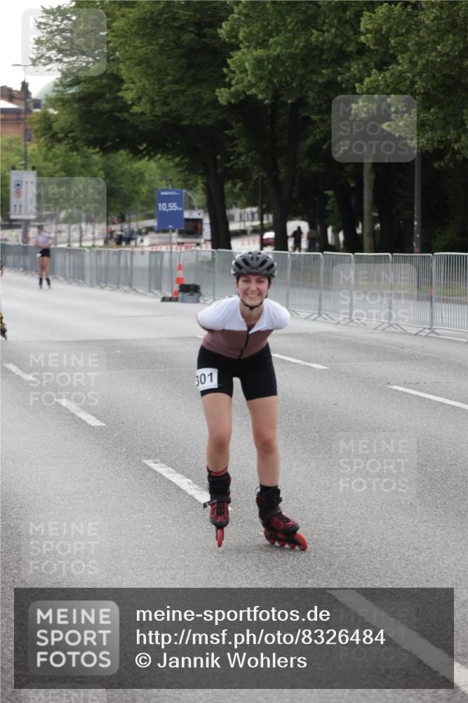29.06.2025 - hella hamburg halbmarathon Jannik Wohlers http://msf.ph/oto/8326484 29.06.2025 09:00:49 Lombardsbrücke  meine-sportfotos.de