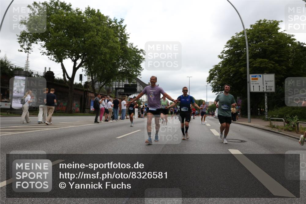 29.06.2025 - hella hamburg halbmarathon Yannick Fuchs http://msf.ph/oto/8326581 29.06.2025 10:51:32 20KM 1200, 1239, 1563, 1715, 1719, 1972, 2236, 2606, 2652, 2759, 2806, 2883, 3141, 3575, 4261, 4579, 5015, 5134, 5391, 5457, 5458, 6281, 6302, 6720, 6892, 7159, 7833, 8744, 9450, 10383, 10408, 10599, 12144, 12509, 12773, 12774, 13376, 13664, 14737, 14951, 15090, 15189, 15220, 15229, 15349, 15664, 16418, 16517, 17455, 17543, 17758, 18508 meine-sportfotos.de