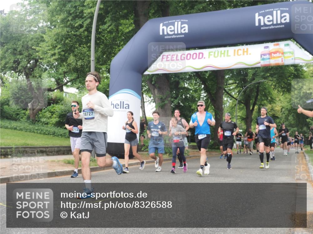 29.06.2025 - hella hamburg halbmarathon KatJ http://msf.ph/oto/8326588 29.06.2025 10:46:37 Zwischen KM18-KM19 1019, 1544, 2730, 4238, 6033, 6087, 6438, 6754, 8326 meine-sportfotos.de