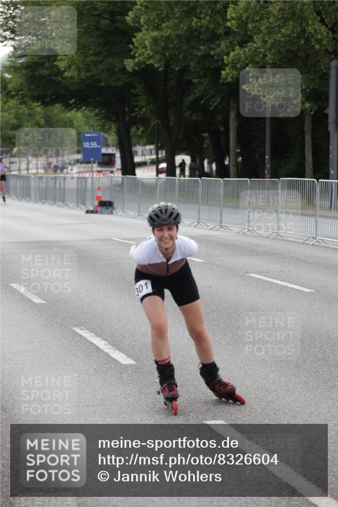 29.06.2025 - hella hamburg halbmarathon Jannik Wohlers http://msf.ph/oto/8326604 29.06.2025 09:00:49 Lombardsbrücke  meine-sportfotos.de