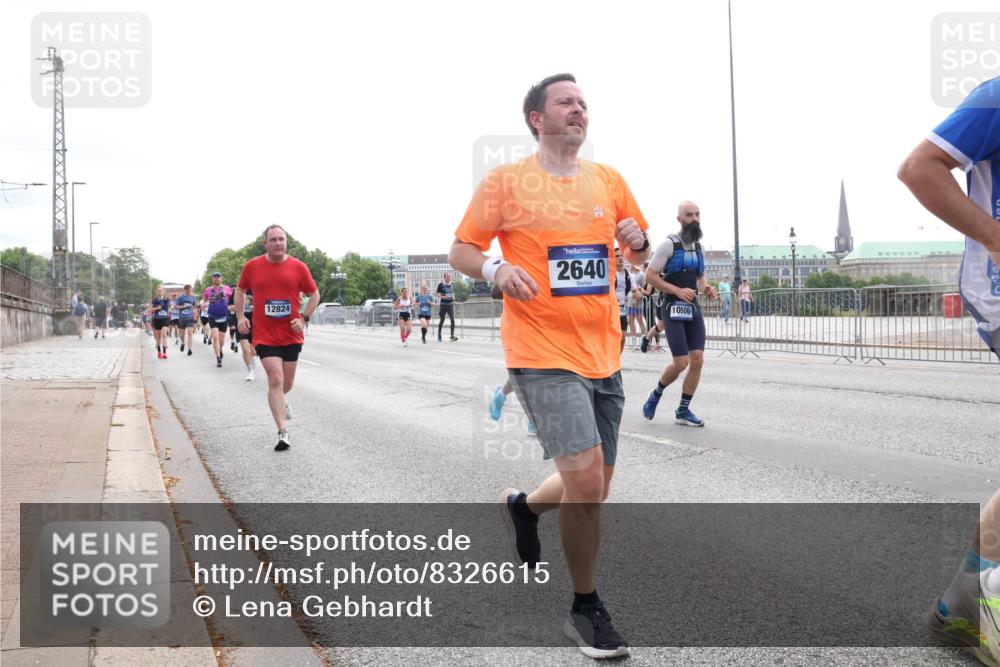 29.06.2025 - hella hamburg halbmarathon Lena Gebhardt http://msf.ph/oto/8326615 29.06.2025 10:37:45 Lombardsbrücke 12824, 2640, 10506, 1276, 1337, 1475, 1578, 1799, 1819, 1985, 2016, 2199, 2486, 2640, 2853, 3230, 3246, 3633, 3880, 4097, 5139, 5146, 5171, 5186, 5522, 5560, 5790, 5875, 5940, 6243, 6362, 6697, 6821, 6955, 7085, 7124, 7235, 7244, 7321, 7350, 7544, 7696, 7777, 7823, 8811, 8843, 8985, 9247, 9288, 9524, 9895, 10159, 10506, 10836, 11087, 11543, 12123, 12254, 12472, 12824, 16680, 17798 meine-sportfotos.de