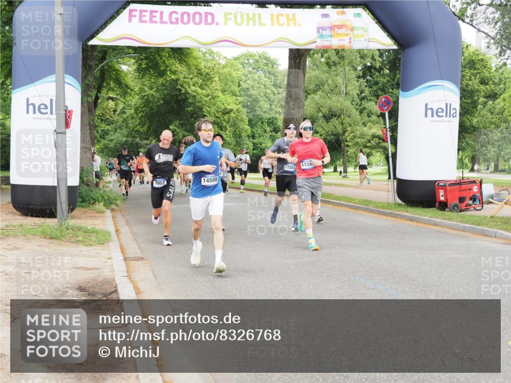 29.06.2025 - hella hamburg halbmarathon MichiJ http://msf.ph/oto/8326768 29.06.2025 10:37:48 Zwischen KM18-KM19 1094, 1321, 4033, 4127, 4816, 5115, 8572, 10189, 11339, 11455, 12733, 13008, 13282, 15392, 16843, 16887, 17282, 18499 meine-sportfotos.de