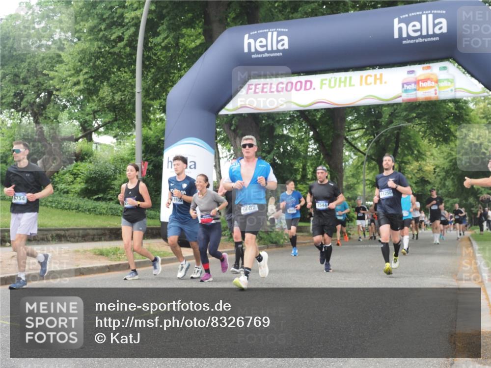 29.06.2025 - hella hamburg halbmarathon KatJ http://msf.ph/oto/8326769 29.06.2025 10:46:37 Zwischen KM18-KM19 1019, 1544, 2730, 4238, 6033, 6087, 6438, 6754, 8326 meine-sportfotos.de