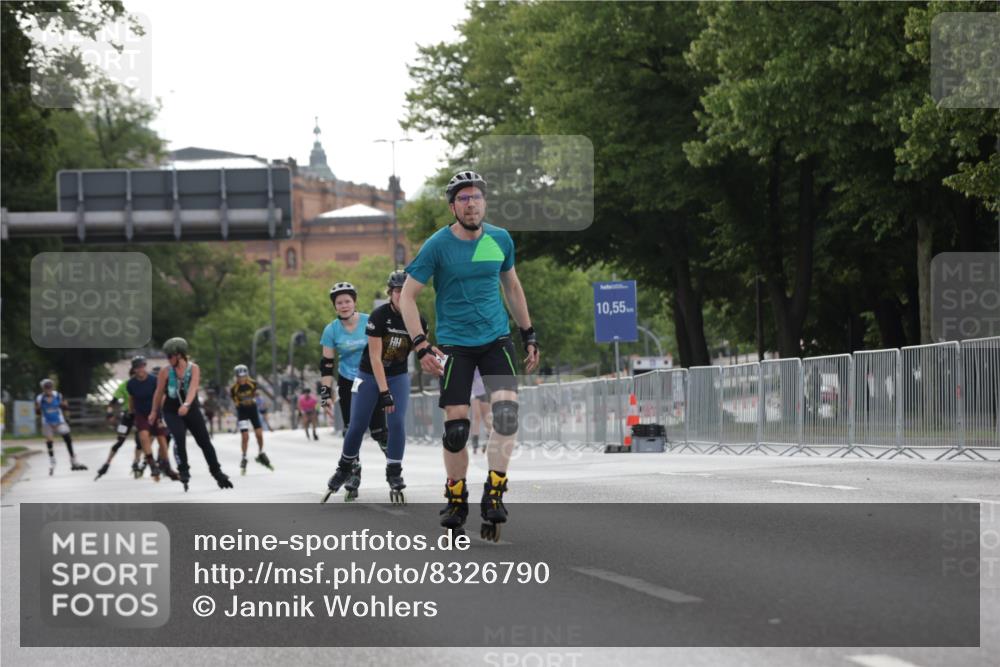 29.06.2025 - hella hamburg halbmarathon Jannik Wohlers http://msf.ph/oto/8326790 29.06.2025 09:00:52 Lombardsbrücke  meine-sportfotos.de