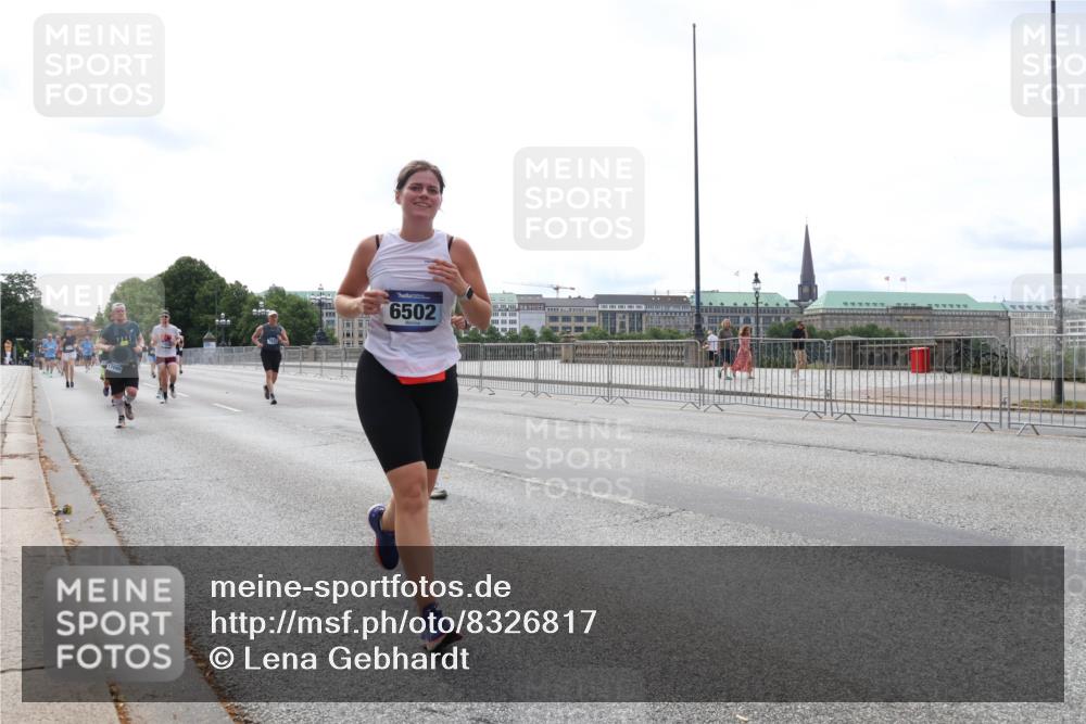 29.06.2025 - hella hamburg halbmarathon Lena Gebhardt http://msf.ph/oto/8326817 29.06.2025 10:23:28 Lombardsbrücke 6502, 1048, 1304, 1362, 2125, 2925, 4190, 4266, 4391, 4646, 4728, 4793, 5160, 5406, 6502, 6578, 6747, 6784, 6785, 6849, 7029, 7820, 7891, 8031, 8181, 8676, 8687, 8688, 8716, 8918, 8920, 9133, 9301, 9715, 9877, 9913, 10649, 10739, 11300, 11793, 11798, 11879, 12025, 12073, 12265, 12874, 13560, 14041, 14265, 14338, 14510, 14512, 14521, 14821, 15709, 16185, 16251, 16416, 16558, 17013, 17099, 17199, 17207, 17299, 17719 meine-sportfotos.de