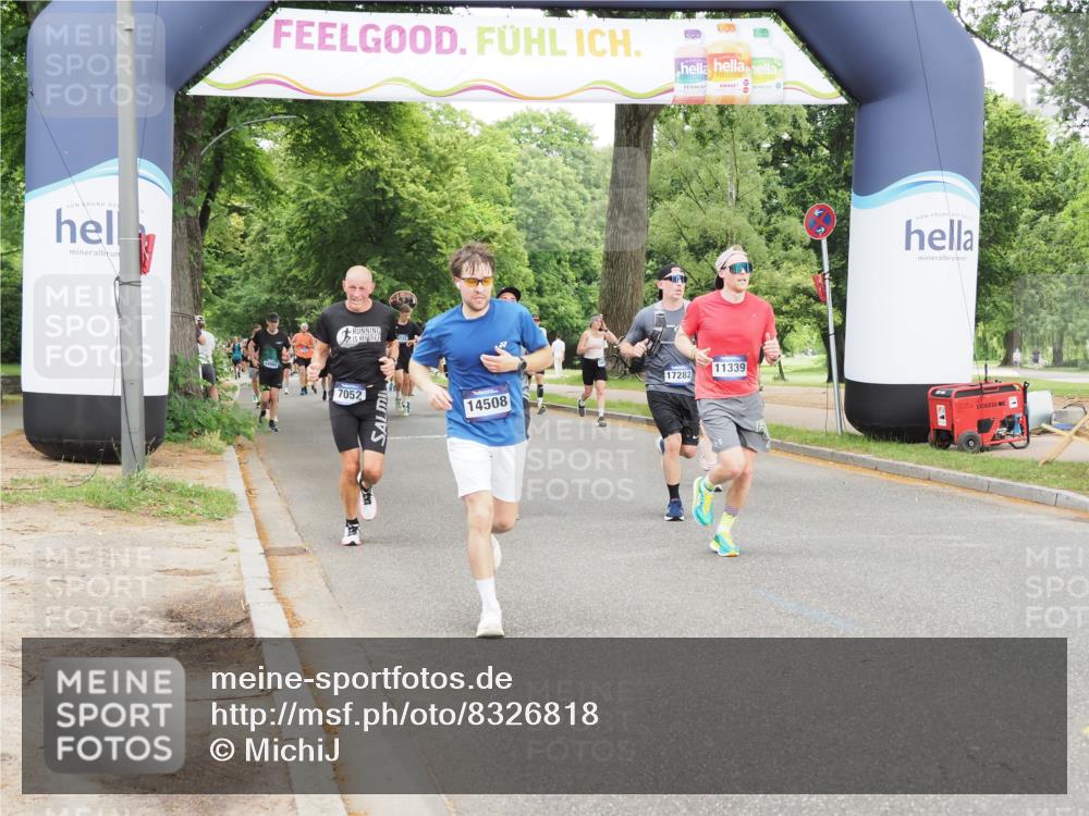 29.06.2025 - hella hamburg halbmarathon MichiJ http://msf.ph/oto/8326818 29.06.2025 10:37:49 Zwischen KM18-KM19 1321, 4033, 4127, 4816, 5115, 7269, 8572, 10189, 11339, 11455, 12733, 13008, 13282, 15392, 16843, 16887, 17282 meine-sportfotos.de