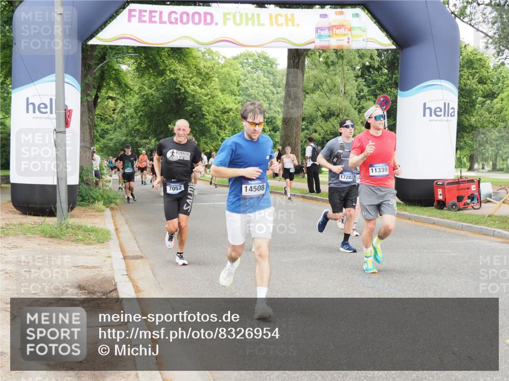 29.06.2025 - hella hamburg halbmarathon MichiJ http://msf.ph/oto/8326954 29.06.2025 10:37:49 Zwischen KM18-KM19 1321, 4033, 4127, 4816, 5115, 7269, 8572, 10189, 11339, 11455, 12733, 13008, 13282, 15392, 16843, 16887, 17282 meine-sportfotos.de