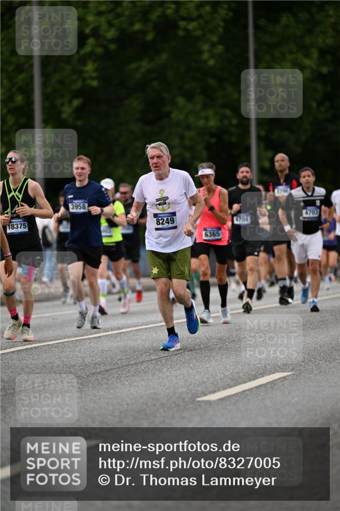 29.06.2025 - hella hamburg halbmarathon Dr. Thomas Lammeyer http://msf.ph/oto/8327005 29.06.2025 10:39:32 Kennedybrücke 1417, 1497, 1821, 1849, 2198, 2265, 2787, 3170, 3958, 4333, 4564, 4696, 4703, 5027, 5793, 6029, 6189, 6365, 6379, 6397, 6471, 6746, 6803, 6859, 7386, 7733, 8249, 8296, 9342, 9803, 10335, 10358, 10360, 10393, 10652, 11320 meine-sportfotos.de