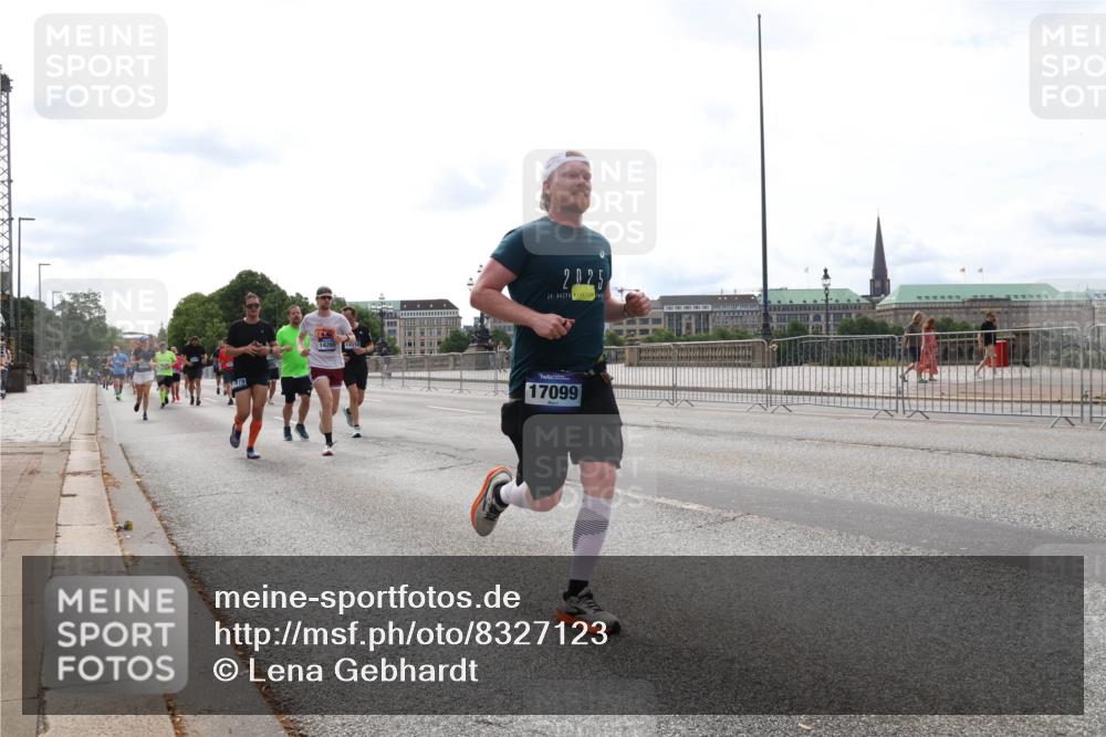 29.06.2025 - hella hamburg halbmarathon Lena Gebhardt http://msf.ph/oto/8327123 29.06.2025 10:23:31 Lombardsbrücke 879, 14265, 2025, 17099, 1048, 1304, 1362, 2125, 2925, 4190, 4266, 4391, 4646, 4728, 4793, 5160, 5406, 6502, 6578, 6747, 6849, 7029, 7820, 8031, 8181, 8676, 8687, 8688, 8716, 8918, 8920, 9301, 9715, 9877, 10649, 10739, 11300, 11454, 11793, 11798, 11879, 12025, 12073, 12265, 12874, 13149, 14041, 14265, 14338, 14510, 14512, 14521, 14821, 15709, 15739, 15853, 16185, 16251, 16416, 16558, 17013, 17099, 17199, 17207, 17299, 17719 meine-sportfotos.de
