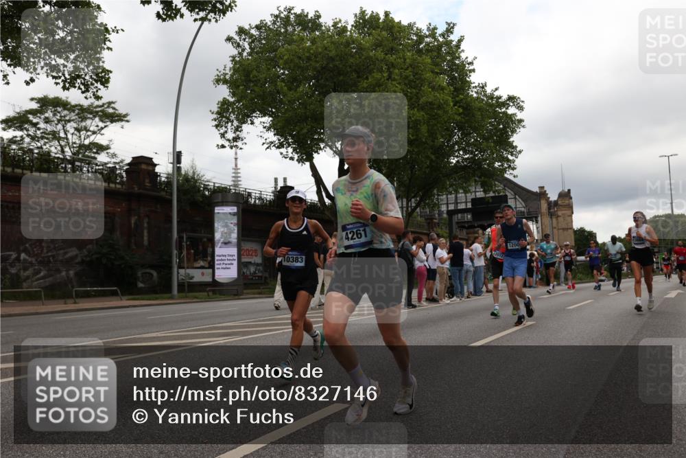 29.06.2025 - hella hamburg halbmarathon Yannick Fuchs http://msf.ph/oto/8327146 29.06.2025 10:51:34 20KM 1200, 1239, 1563, 1972, 2236, 2606, 2652, 2759, 2806, 2883, 3141, 3575, 4261, 4579, 5015, 5134, 5391, 5457, 5458, 6281, 6302, 6531, 6720, 6892, 7159, 7833, 9450, 10383, 10408, 10599, 12144, 12509, 12773, 12774, 13376, 13664, 14737, 15090, 15189, 15229, 15349, 15664, 16418, 16517, 17455, 17543, 17758, 18508 meine-sportfotos.de