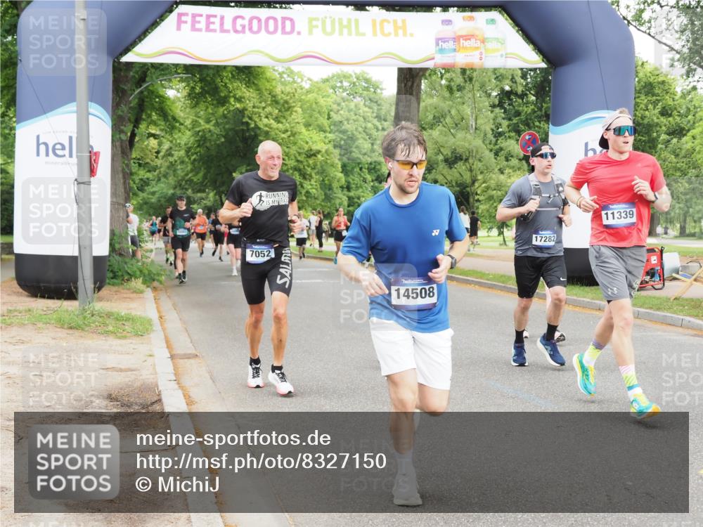 29.06.2025 - hella hamburg halbmarathon MichiJ http://msf.ph/oto/8327150 29.06.2025 10:37:50 Zwischen KM18-KM19 1321, 4033, 4127, 4816, 7052, 7269, 8572, 10189, 11339, 11455, 13008, 13282, 15392, 16843, 16887, 17282 meine-sportfotos.de