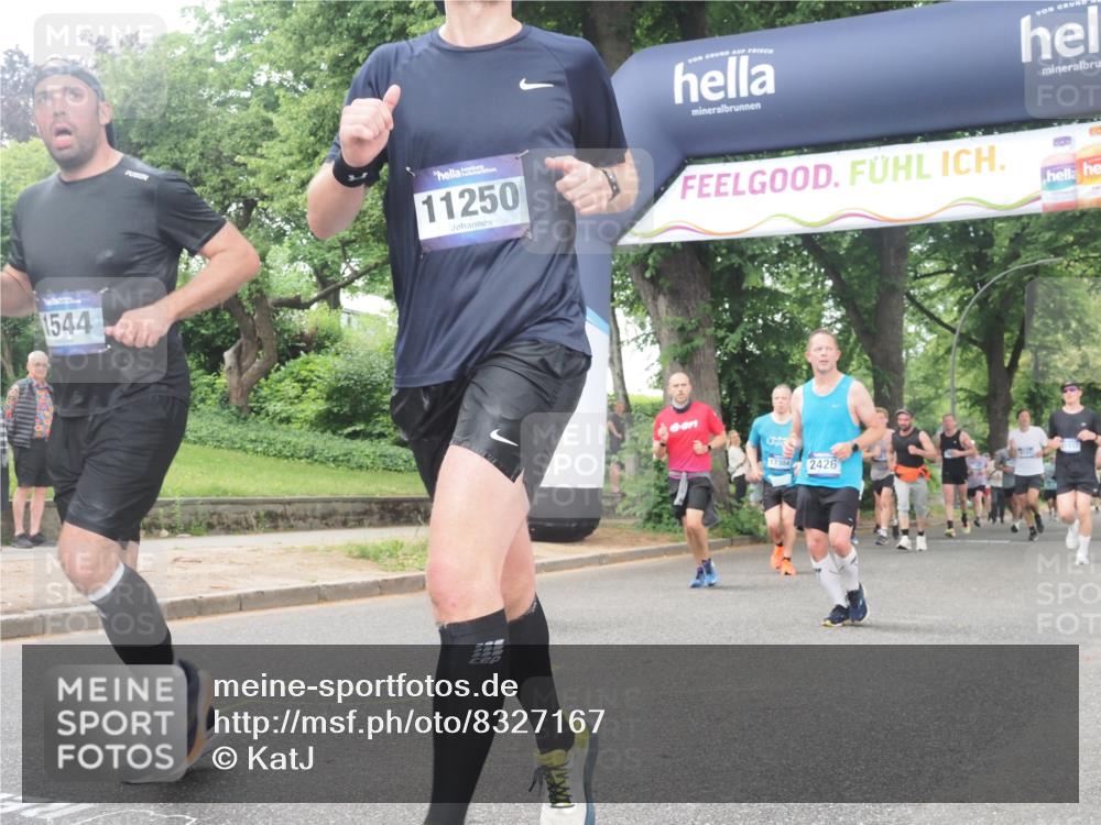 29.06.2025 - hella hamburg halbmarathon KatJ http://msf.ph/oto/8327167 29.06.2025 10:46:40 Zwischen KM18-KM19 1019, 1544, 2426, 2730, 6087, 6754 meine-sportfotos.de