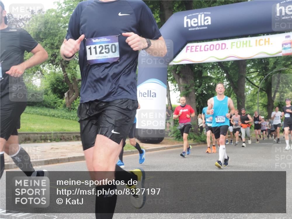 29.06.2025 - hella hamburg halbmarathon KatJ http://msf.ph/oto/8327197 29.06.2025 10:46:40 Zwischen KM18-KM19 1019, 1544, 2426, 2730, 6087, 6754 meine-sportfotos.de