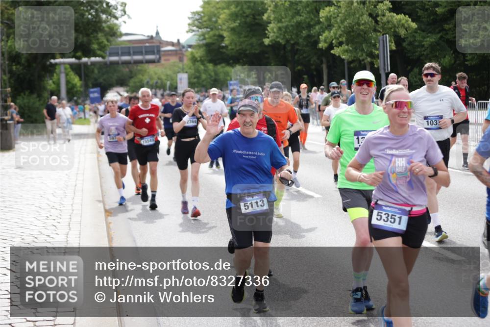 29.06.2025 - hella hamburg halbmarathon Jannik Wohlers http://msf.ph/oto/8327336 29.06.2025 10:39:55 Lombardsbrücke 1018, 1037, 2019, 2109, 2254, 2515, 2572, 3237, 3293, 3295, 3515, 3607, 3808, 3810, 4173, 4271, 4756, 5113, 5263, 5351, 5352, 5975, 6076, 6363, 6463, 6548, 6673, 6866, 6876, 6920, 7108, 7174, 7675, 7850, 8307, 8815, 9187, 9468, 10474, 10818, 10953, 11176, 11188, 11653, 11717, 11970, 11973, 12364, 12444, 12501, 12760, 12981, 13005, 13030, 13069, 13290, 13410, 13466, 13577, 13651, 14341, 14851, 15549, 15927, 16681, 17318, 18101, 18110, 18213, 18771 meine-sportfotos.de