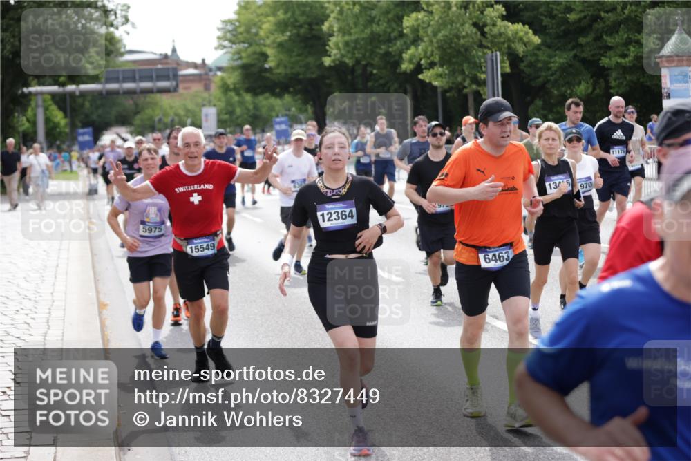 29.06.2025 - hella hamburg halbmarathon Jannik Wohlers http://msf.ph/oto/8327449 29.06.2025 10:39:57 Lombardsbrücke 1018, 1037, 2019, 2109, 2515, 2572, 3237, 3293, 3295, 3515, 3607, 3808, 3810, 4271, 4756, 5113, 5263, 5351, 5352, 5702, 5975, 6076, 6229, 6363, 6463, 6673, 6866, 6876, 6920, 7108, 7174, 7675, 7850, 8307, 8391, 9187, 9468, 10474, 10818, 10953, 11176, 11653, 11717, 11970, 11973, 12364, 12444, 12501, 12760, 12981, 13005, 13030, 13069, 13290, 13410, 13466, 13651, 14341, 14851, 15549, 15927, 16681, 16955, 17318, 18101, 18110, 18213, 18353, 18490, 18771 meine-sportfotos.de