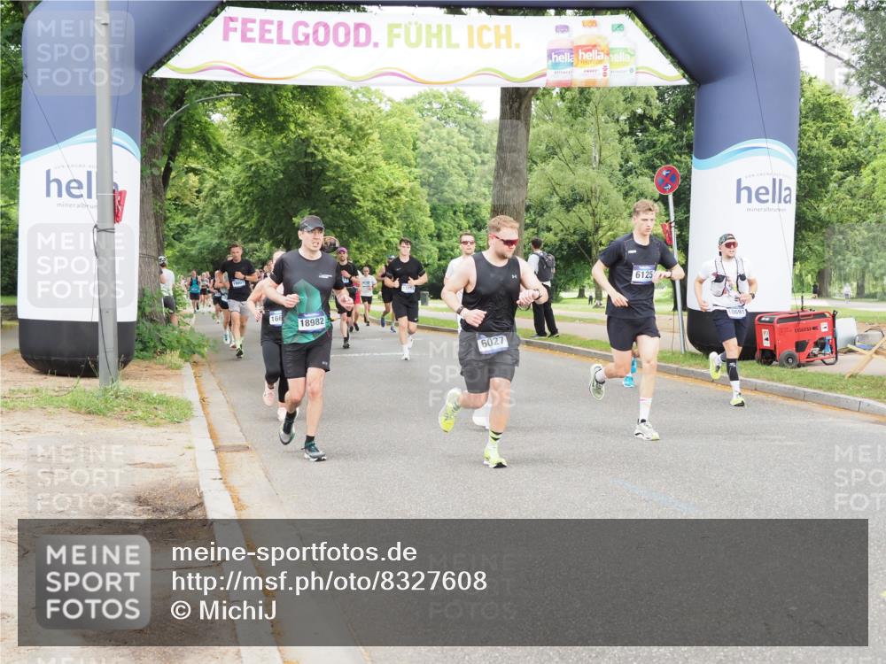 29.06.2025 - hella hamburg halbmarathon MichiJ http://msf.ph/oto/8327608 29.06.2025 10:37:54 Zwischen KM18-KM19 1119, 6027, 6125, 7052, 7269, 8572, 10691, 11339, 12016, 16285, 16666, 16800, 17282, 18960, 18982 meine-sportfotos.de