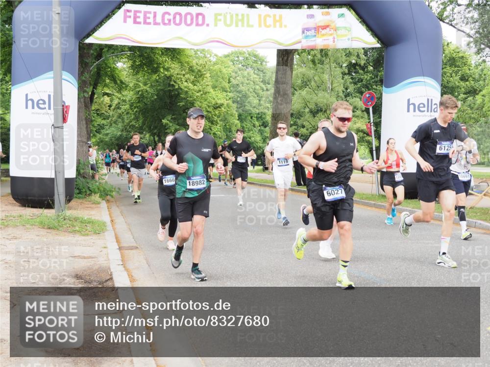 29.06.2025 - hella hamburg halbmarathon MichiJ http://msf.ph/oto/8327680 29.06.2025 10:37:54 Zwischen KM18-KM19 1119, 6027, 6125, 7052, 7269, 8572, 10691, 11339, 12016, 16285, 16666, 16800, 17282, 18960, 18982 meine-sportfotos.de